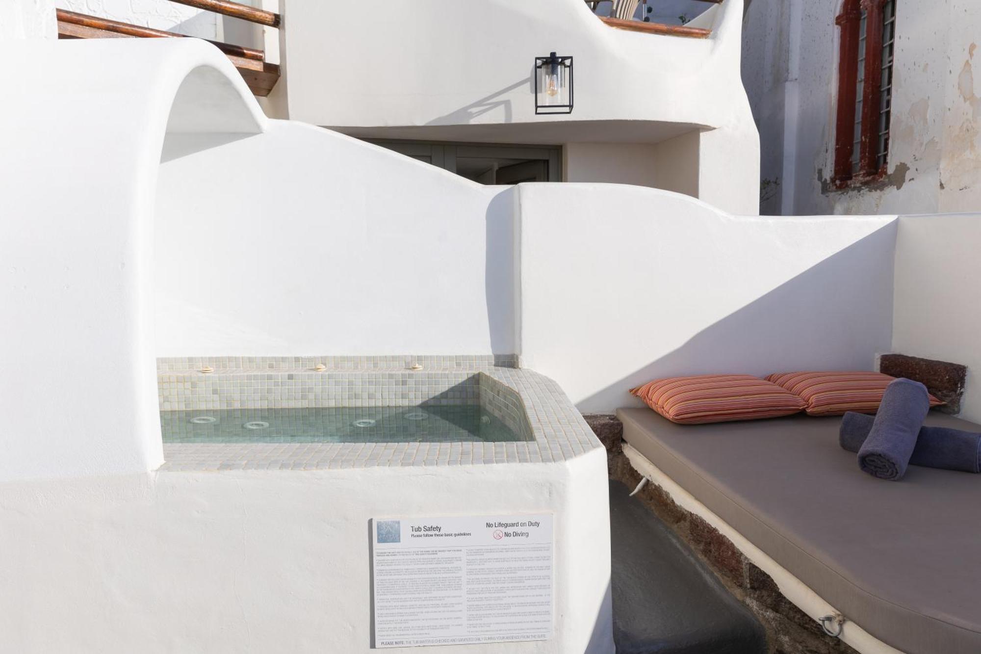 Aperto Suites - Adults Only Fira  Exteriör bild