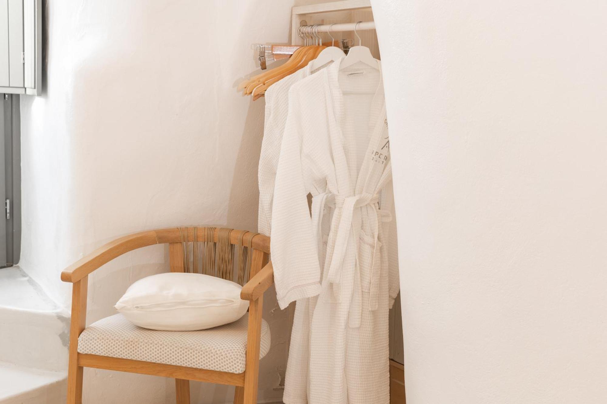 Aperto Suites - Adults Only Fira  Exteriör bild